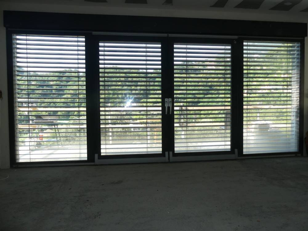 fenêtre brise-soleil